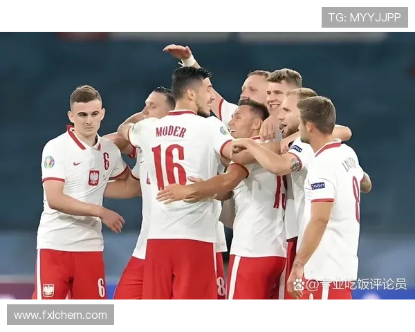 波兰超28轮：前7名相差6分 竞争激烈